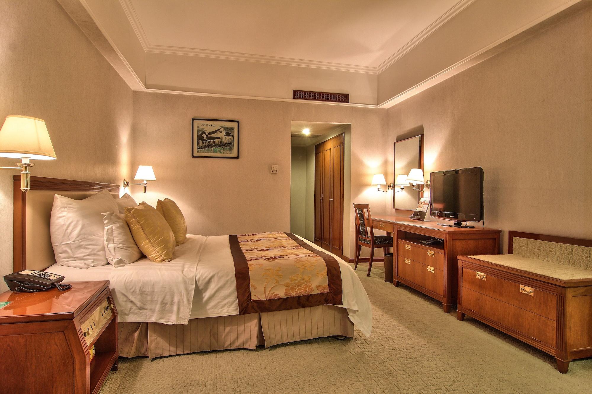 Citic Ningbo International Hotel Exterior photo